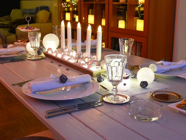 Tischdeko zu Weihnachten, Quelle: pixabay