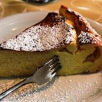Käsekuchen backen, Bild von Reinhard Thrainer auf Pixabay