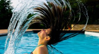 Die richtige Haarpflege im Sommer