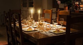 Kerzenrituale zu Hause mit Paraffin Kerzenwachs
